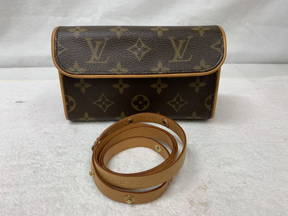 専門ショップ LOUIS VUITTON ストラップ付き ウエストポーチ