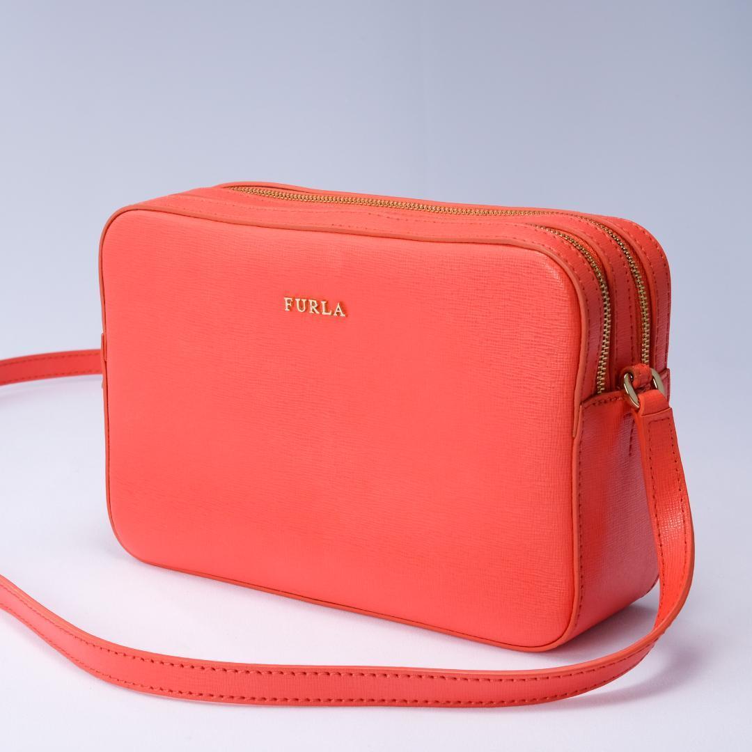 【極美品】FURLA フルラ　リリー　ダブルファスナー　ショルダーバッグ