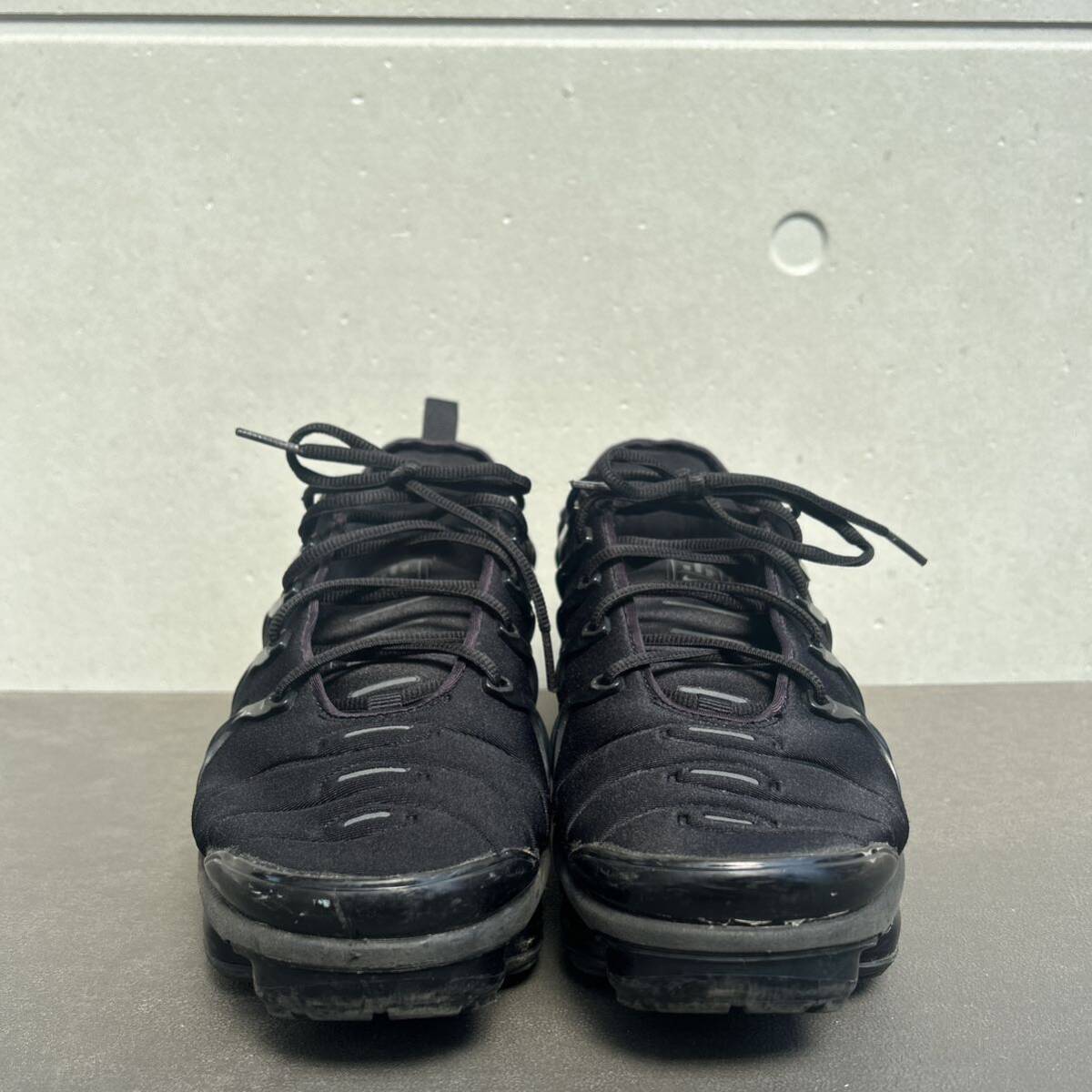 送料込み Nike Air Vapormax Plus Triple Black 28cm US10ナイキ VAPORMAX PLUS ヴェイパーマックス プラス スニーカーの画像3