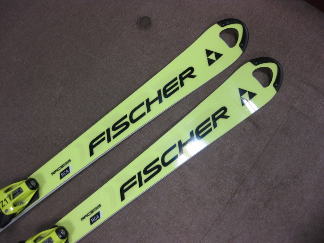  フィッシャー 2023-2024 FISCHER WORDCUP SL MEN M-PLATE FIS STANDARD 165cm + RC4 Z17 FREEFLEX ST 非常に綺麗な中古の画像1