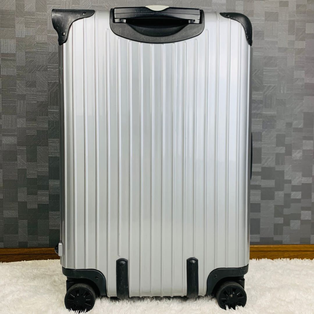 【美品】RIMOWA リモワ SAMBA サンバ 63L 4輪 MW TSAロック チェックインMサイズ シルバー 銀色 グレー系 スーツケース キャリーバッグの画像4