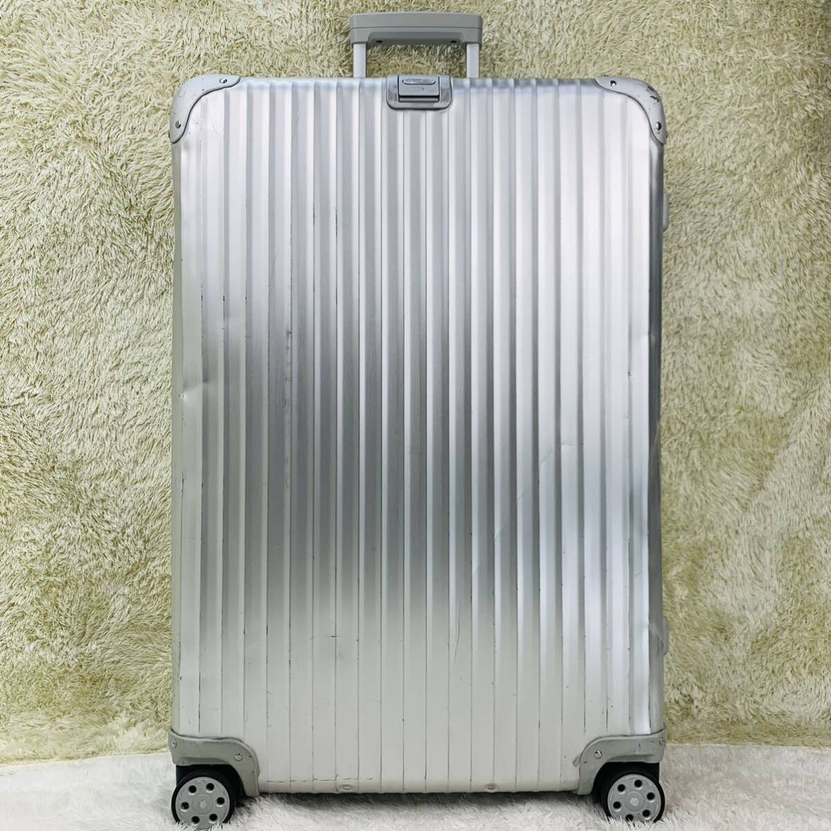 【人気モデル】RIMOWA リモワ TOPAS トパーズ 最大容量104L 4輪 MW TSAロック オリジナル Original シルバー アルミ スーツケース キャリー_画像2