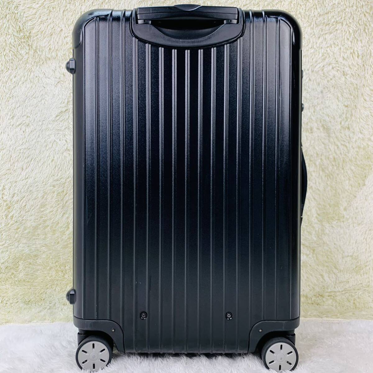 【美品】RIMOWA リモワ SALSA サルサ 63L 4輪 MW TSAロック チェックインM マットブラック 艶消し黒色 エッセンシャル キャリーケース_画像4