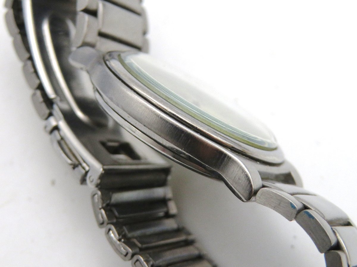 1円■ジャンク■ シチズン 6185-G02727 シルバー クオーツ ユニセックス 腕時計 N070の画像4