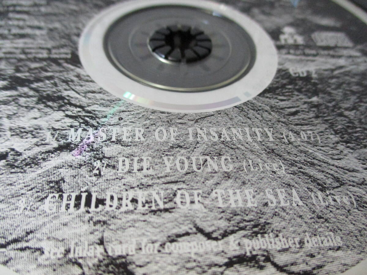 BLACK SABBATH Master Of Insanity ’92 輸入盤 2週にわたって発売されたマキシ・シングルの２枚セット ライヴ４曲収録_画像6