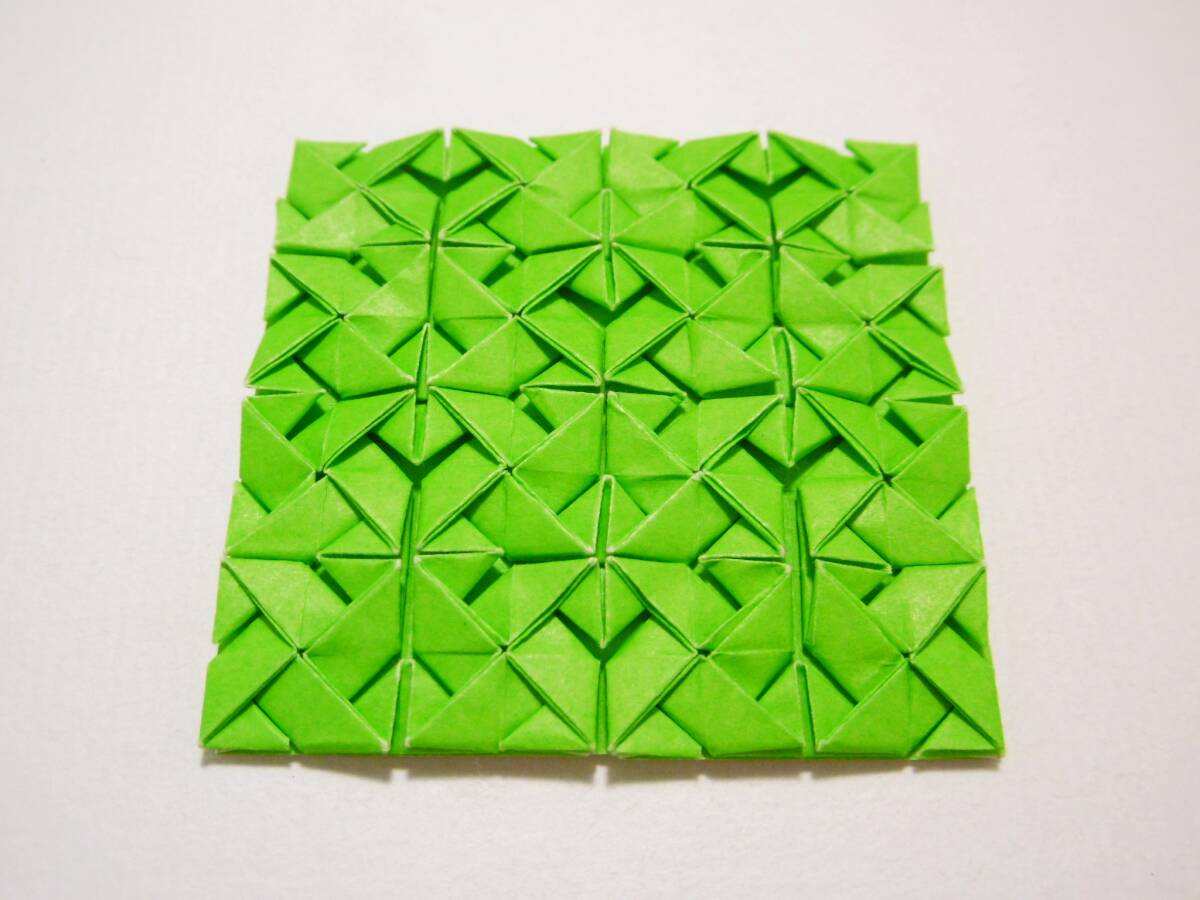 モザイク テッセレーション 折り紙 A-4 黄緑 Mosaic Tessellation Origami ハンドメイドの画像2