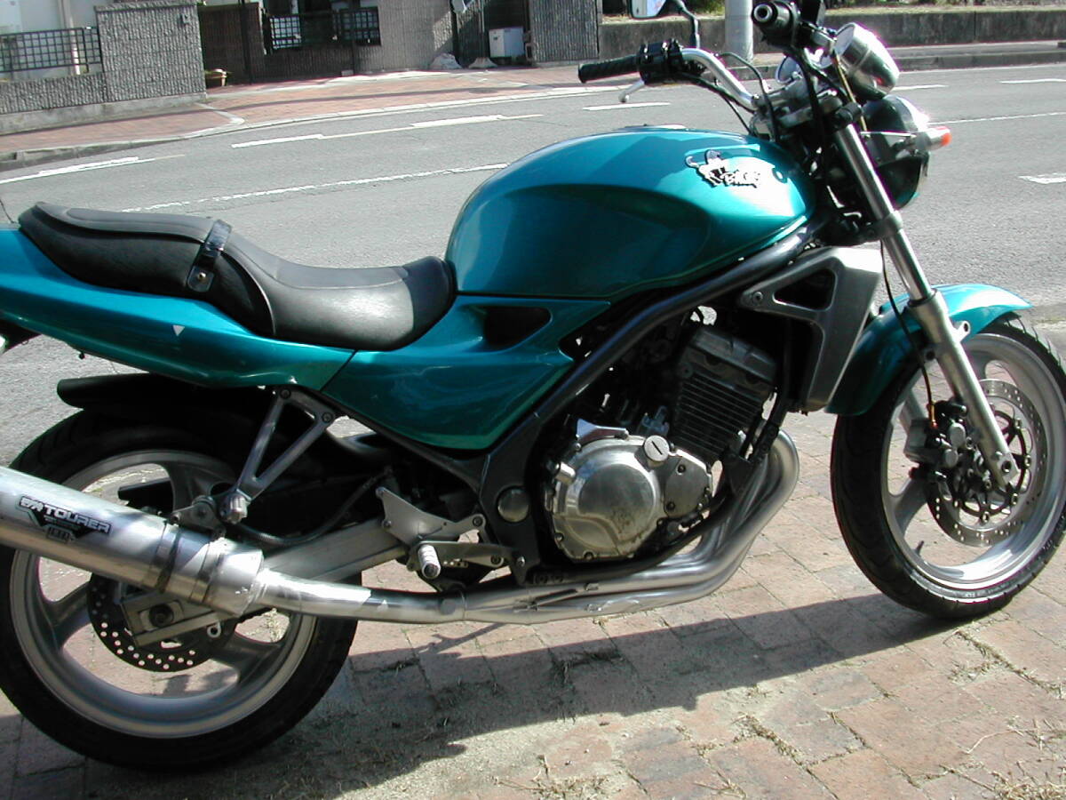 カワサキ ＺＲ２５０Ａ バリオスの画像3