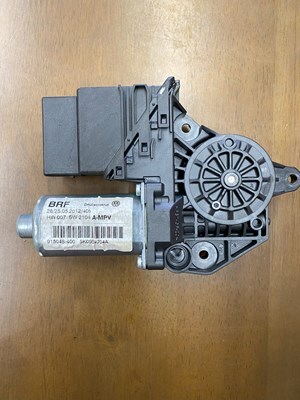 VW　フォルクスワーゲン　トゥーラン　１T　後期　ドア　レギュレーター　モーター　右　5K0　959　704_画像1