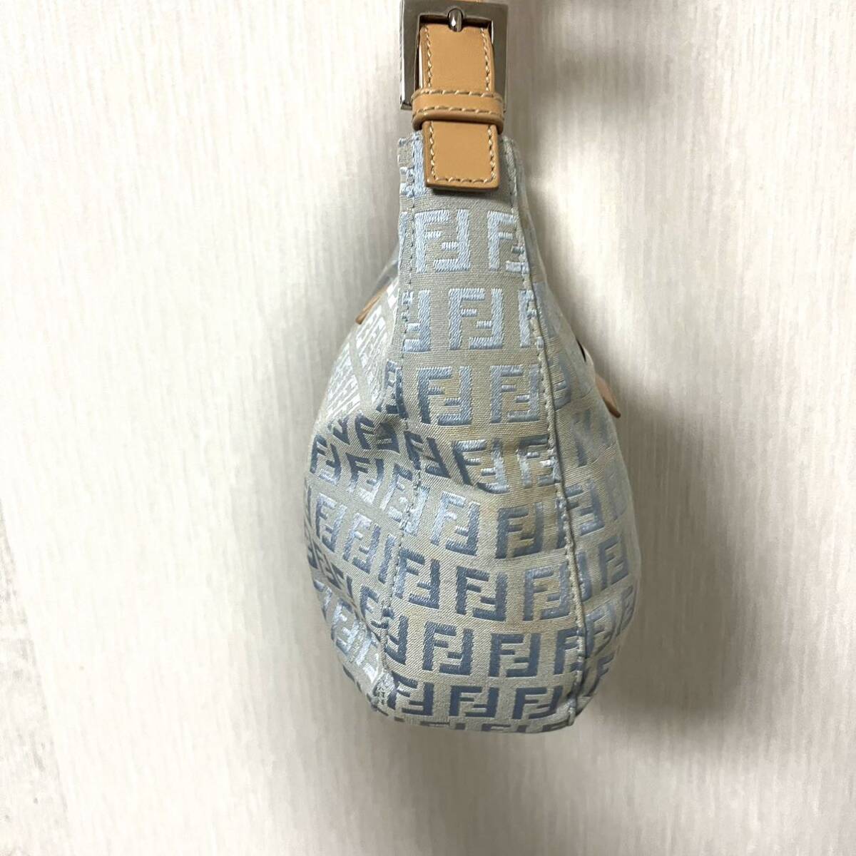 極美品 希少カラー FENDI フェンディ マンマバケット ズッキーノ ワンショルダーバッグ アクセサリーポーチ_画像6