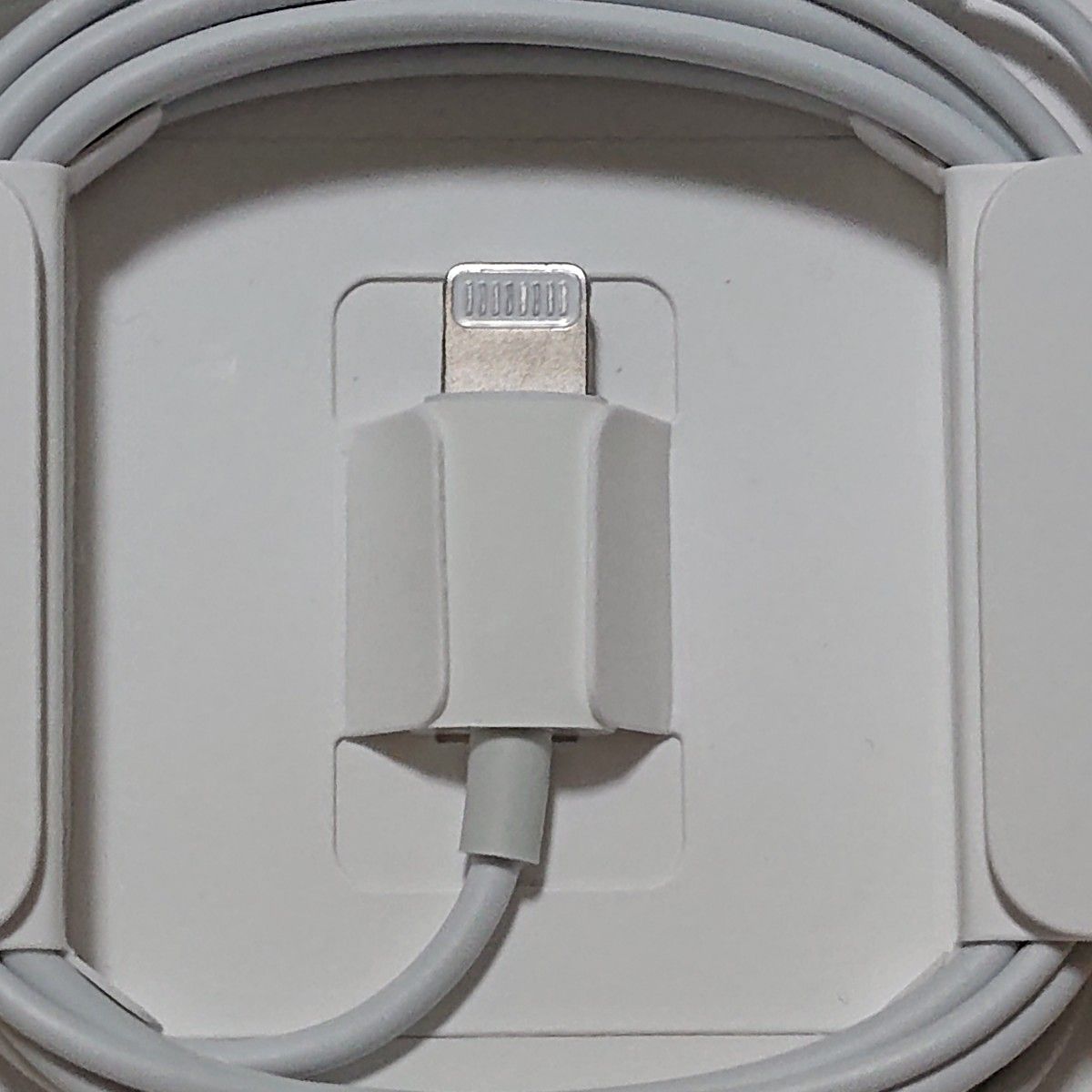 新品 Apple純正 アップル ライトニング イヤホン EarPods Lightning Connector MMTN2J/A
