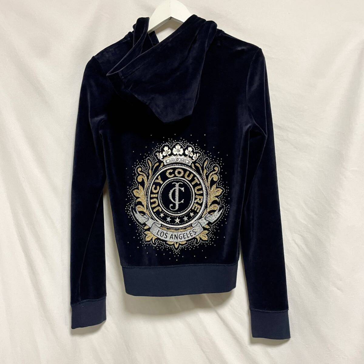 ★美品・ほぼ未使用★ JUICY COUTURE ベロア ジップアップパーカー_画像2