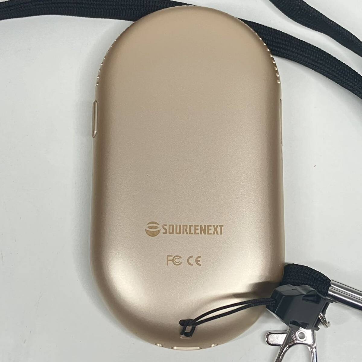 1円〜 3F SOURCENEXT POCKETALK ポケトーク ゴールド 海外用コンセント付き 通電未確認 重量約100g 本体サイズ【110mm×59.8mm×15.8mm】_画像5