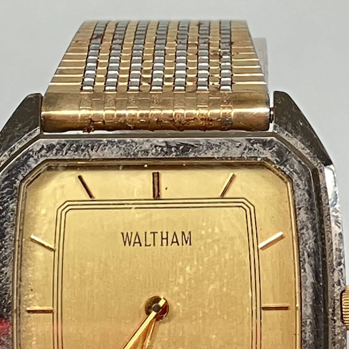1円〜 3F WALTHAM DYNAX ウォルサム ダイナックス 腕時計 2103240 / 0K0090 ゴールドカラー ゴールド文字盤 クオーツ腕時計 動作未確認の画像3