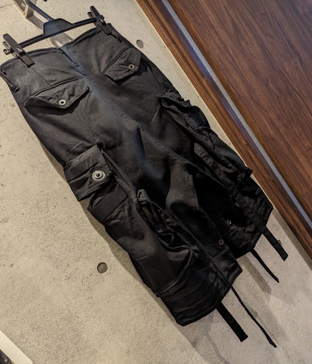 ユリウス 7分丈 ガスマスクカーゴ パンツ 24SS JULIUS ガス ユリウス 7分丈 ガスマスクカーゴ パンツ 24SS JULIUS ガス