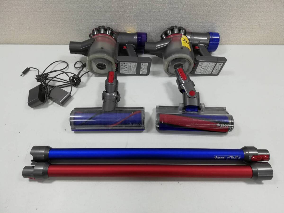 【き22】SV10 SV11 2台 dyson ダイソン 掃除機 コードレスクリーナー まとめ売り 動作品_画像1