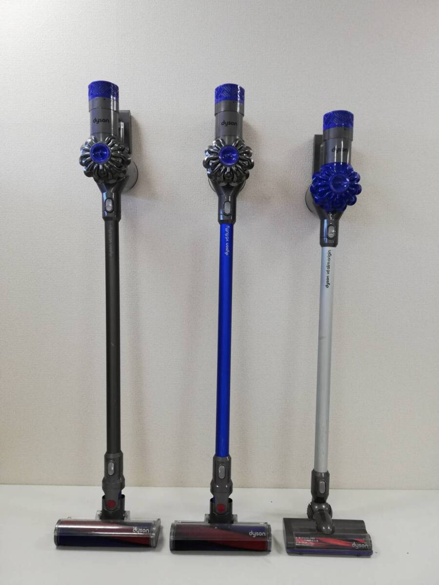 【い86】SV09 SV09 SV07 3台 dyson ダイソン 掃除機 コードレスクリーナー まとめ売り 動作品_画像2