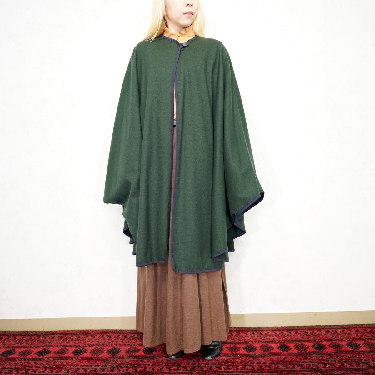 EU VINTAGE WOOL DESIGN OVER CAPE COAT PONCHO/ヨーロッパ古着ウールデザインオーバーケープコート_画像2