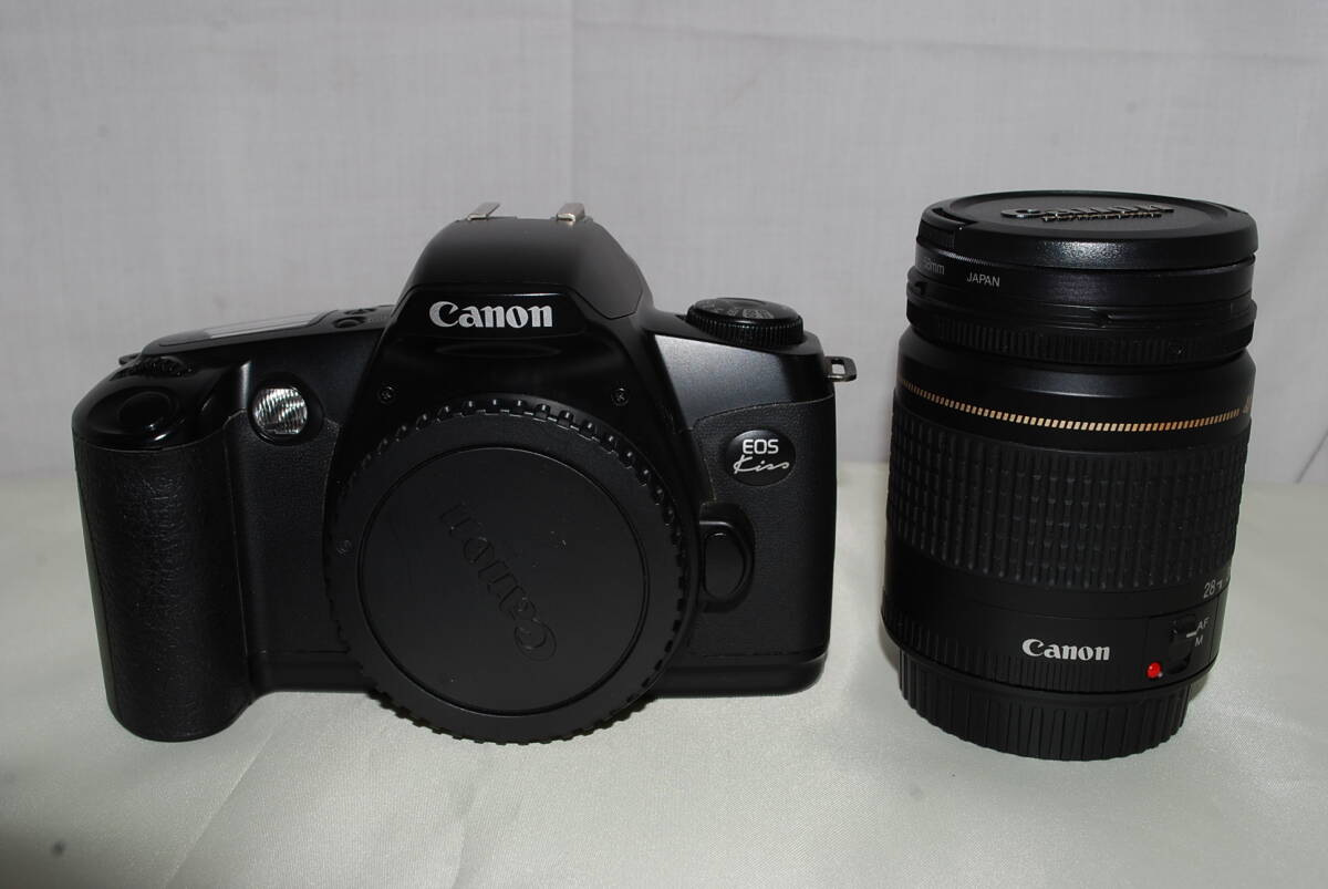 ①中古・現状品 Canon EOS Kiss フィルムカメラ  キャノン  レンズ ZOOM LENS EF 28-80ｍｍ 1：3.5-5.6 Ⅲ の画像1