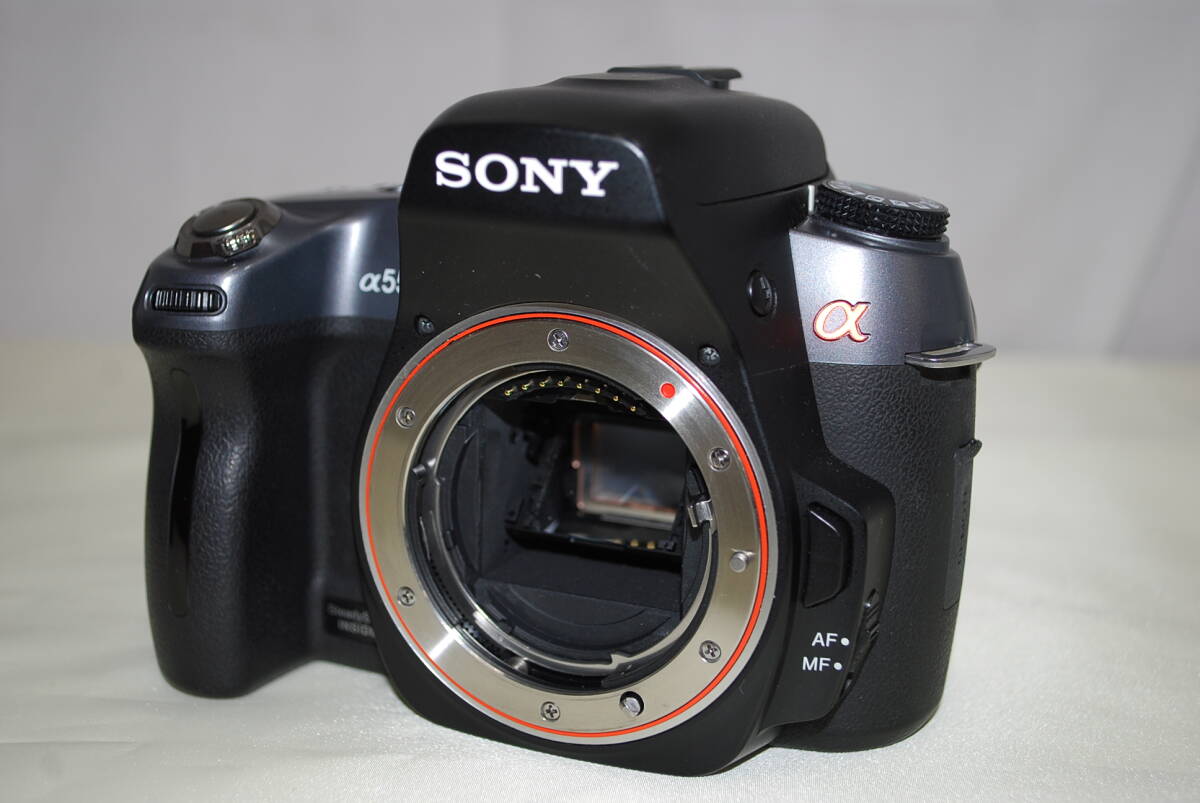 中古品 SONY デジタル一眼レフカメラ α550 2009年発売 ソニー カメラ DSLR-A550 レンズ TAMRON AF ASPHERICAL 18-200ｍｍ 1：3.5-63_画像2