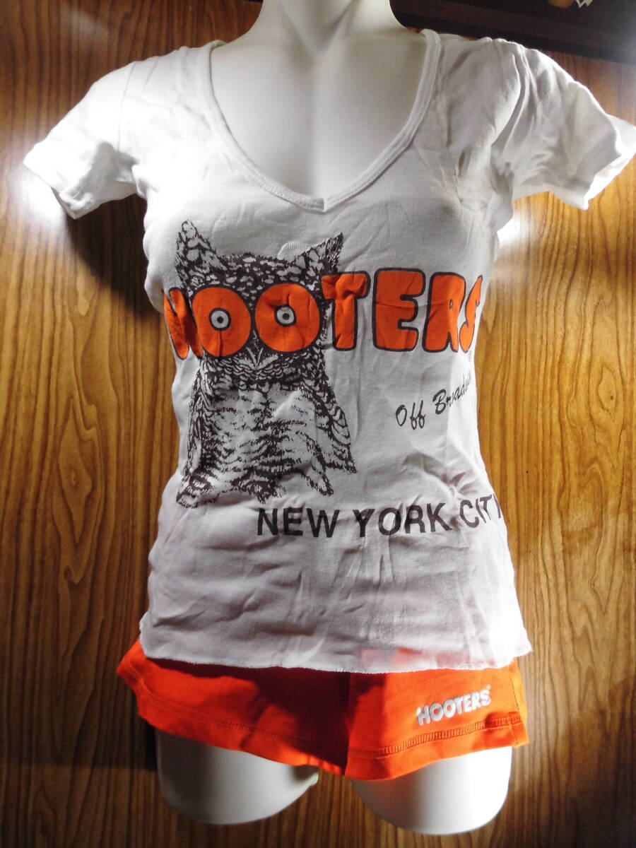 ③in your face. apparel 昔のHOOTERSフーターズ上下セット 米国のXXSサイズ 国内のSS～Sサイズぐらい 長期保管品 NEW YORK CITY_画像1