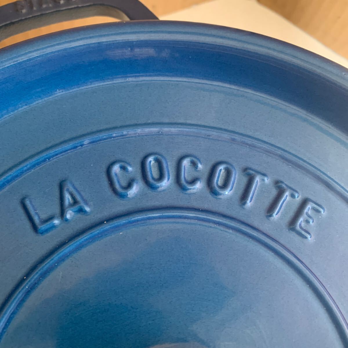 【新品未使用 】STAUB　LA COCOTTE　ストウブ ラ・ココット レッド フランス製 28㎝ 両手鍋_画像9