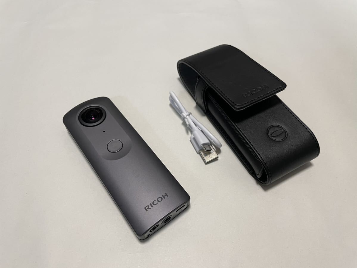 中古動作品 リコー RICOH THETA V 360°カメラ ブラック シータ 全天球カメラ の画像1