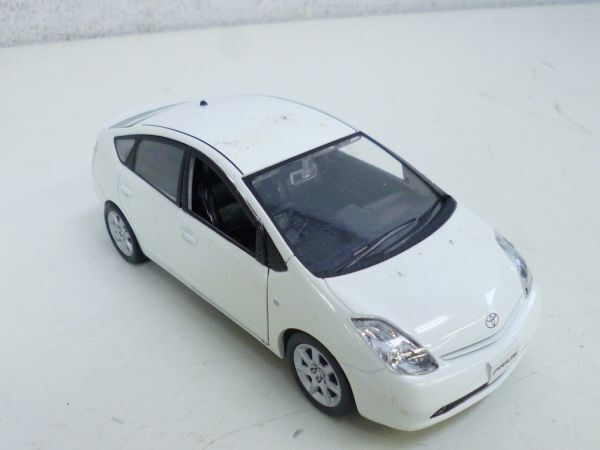 U109-S3-13751 TOYOTA トヨタ プリウス カラーサンプル ミニカー W約15cm 現状品①_画像2