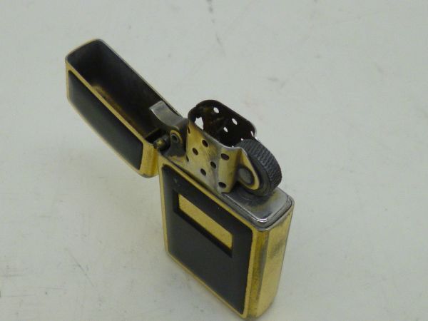 W525-N30-1478★ Zippo ジッポー スリム ゴールド ブラック オイルライター 喫煙具 現状品①★_画像5