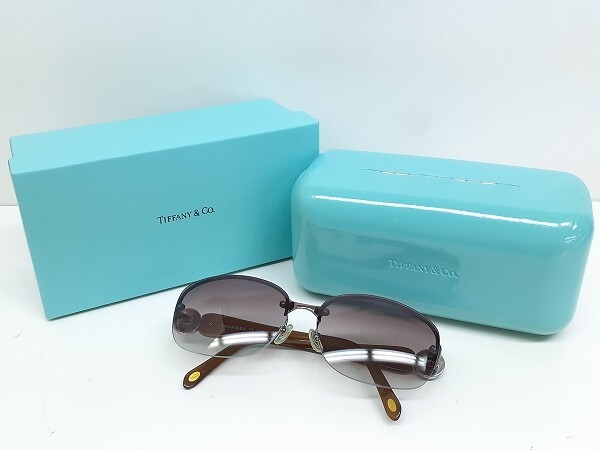 W178-N29-2999 TIFFANY＆Co. ティファニー TF3019 サングラス 60□16-140 ファッション小物 ケース付属 現状品③_画像1