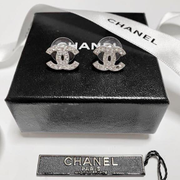 正規品 美品 CHANEL シャネルピアスココマークラインストーンロゴ シルバー