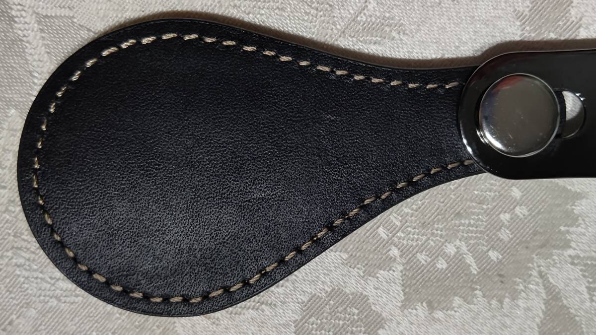 サフィール ノワール 　Saphir Noir メタル シューホーン ショート 携帯用 折り畳み 靴べら 持ち手本革（使用時17折り畳み時10㎝）_画像4