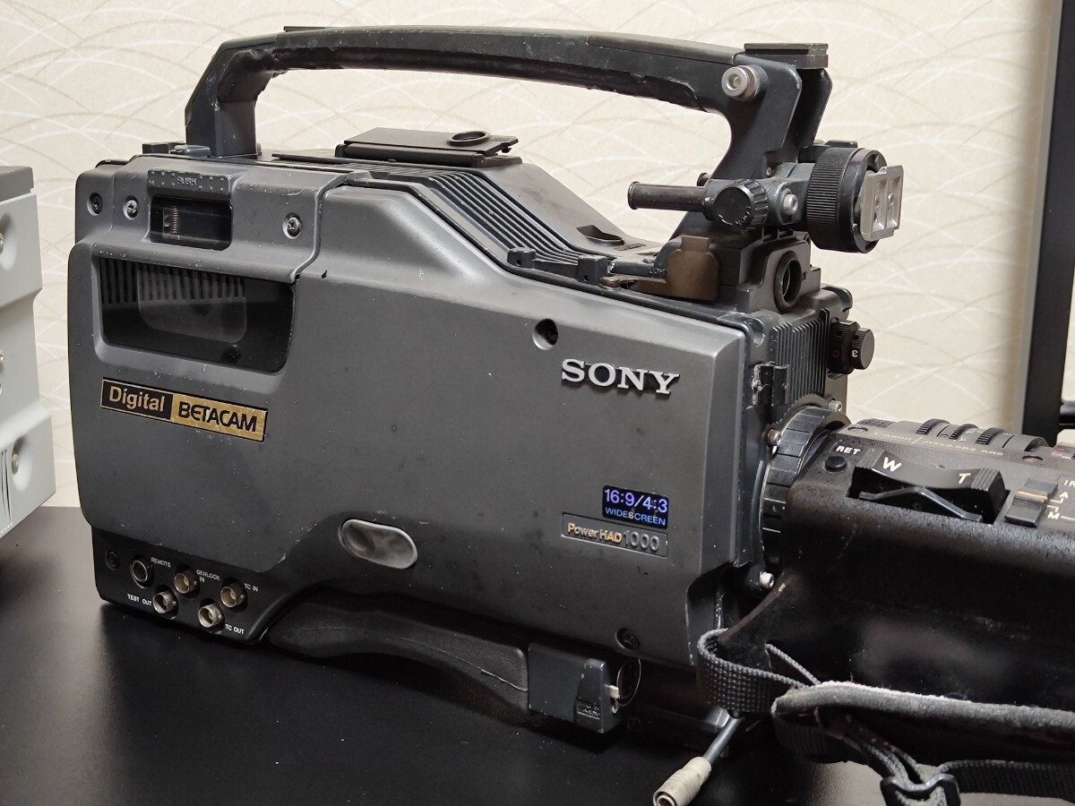 Yahoo!オークション - 業務用ビデオカメラ SONY DVW-790WS Yahoo!オークション - 業務用ビデオカメラ SONY DVW-790WS