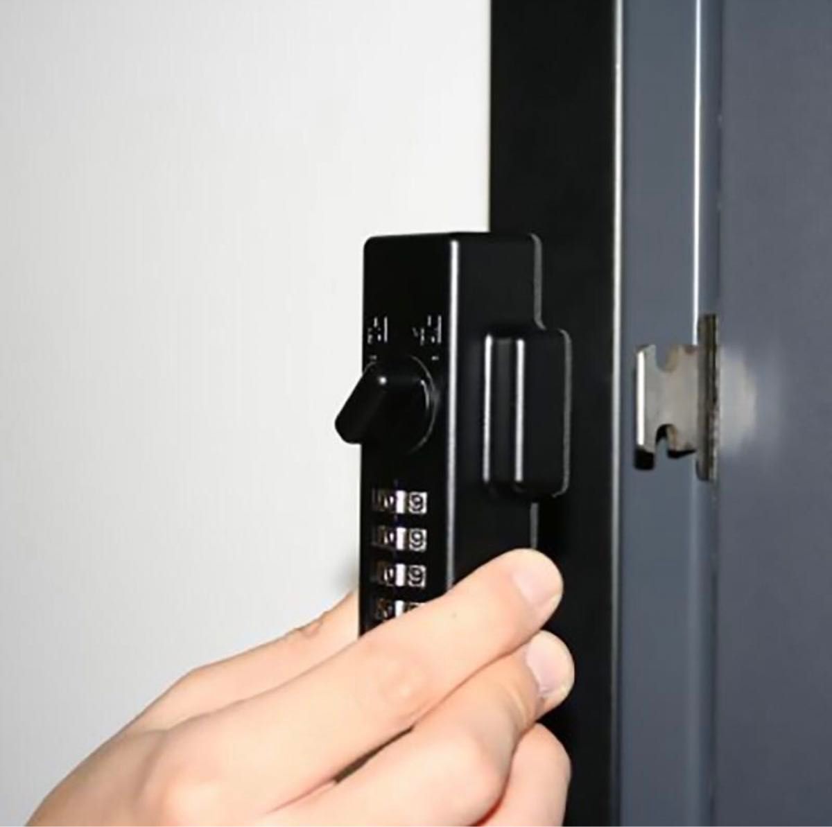 防犯対策用品　ドア用補助鍵　ダイヤルタイプ　外開き用