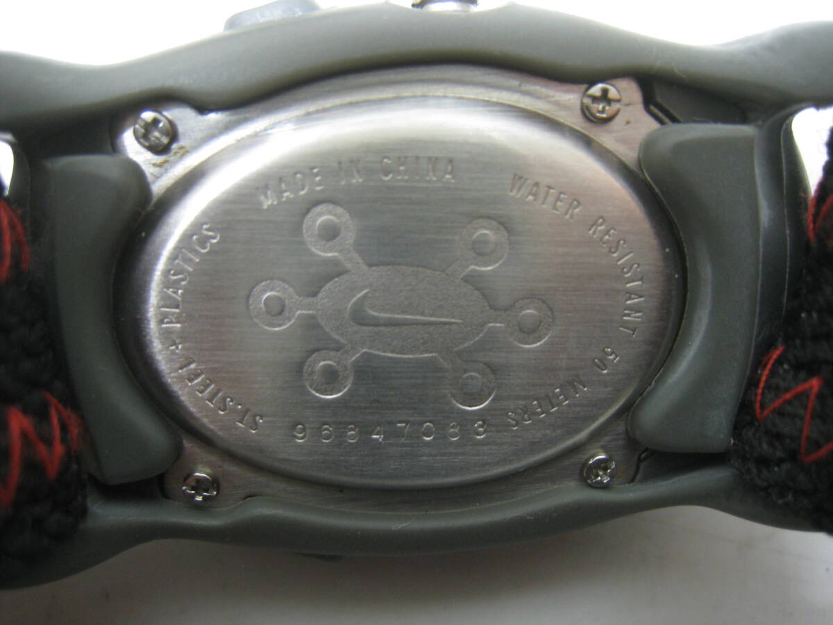 定価11000円 NIKE ACG 腕時計 ナイキ Watch WA0002-001 FRESH AMBIENT グレー×黒 ブラック_画像7