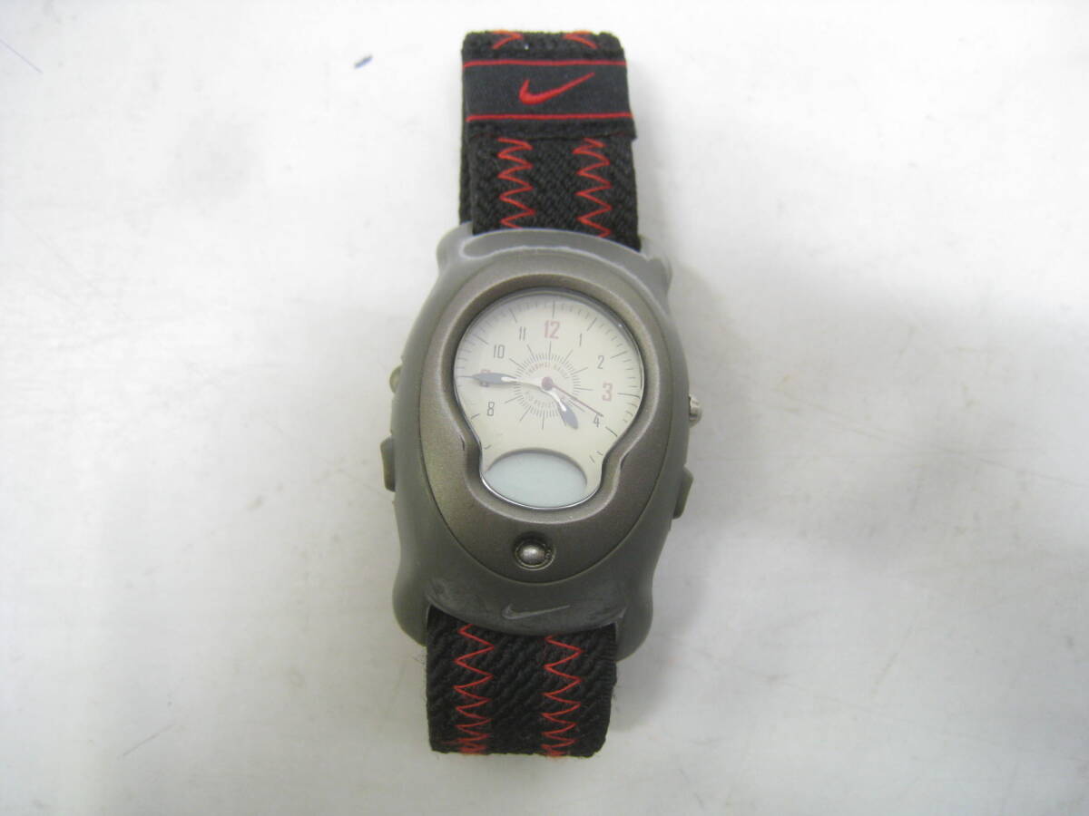 定価11000円 NIKE ACG 腕時計 ナイキ Watch WA0002-001 FRESH AMBIENT グレー×黒 ブラックの画像3