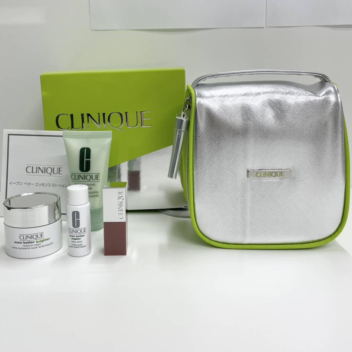 ★CLINIQUE ポーチ付★ミニ 4点 イーブン ベター エッセンス ローション セット クリニーク ブライター モイスチャー クリーム他 管5206_画像1