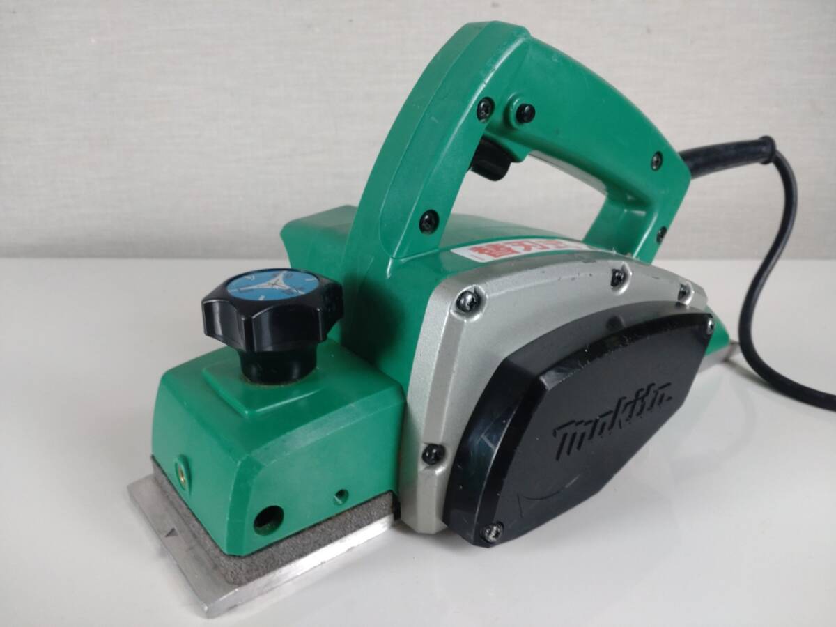 2953-02★通電確認済★MAKITA マキタ M191 82mm カンナ 100V 5A 50/60Hz 480W 1600min-1 有効切削幅82mm※現状品の画像2