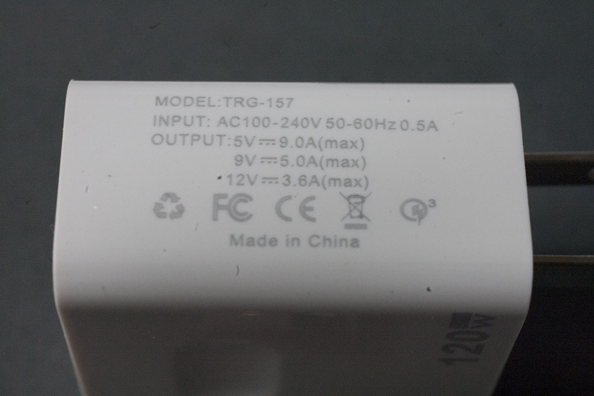 USB/Type-C 急速充電器 120W GaN Quick Charge 5.0 9A 1ポート 未使用新品 White 送料無料 _画像4