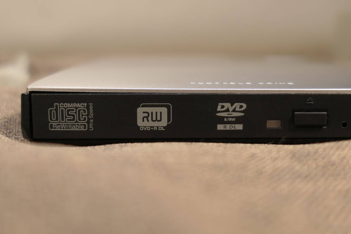 IO-DATA DVRP-UN8PS DVDドライブ　BUS-POWER　アイ・オー・データ　バスパワー_画像5