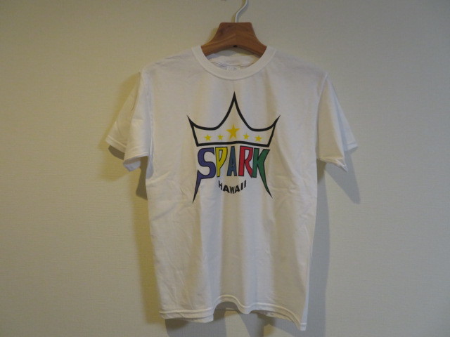 SPARK 嵐 コラボ Ｔシャツ レディース Sサイズ スパーク ARASHI BLAST in Hawaii 新品 ハワイ 相葉雅紀 二宮和也 松本潤 大野智 櫻井翔_画像3