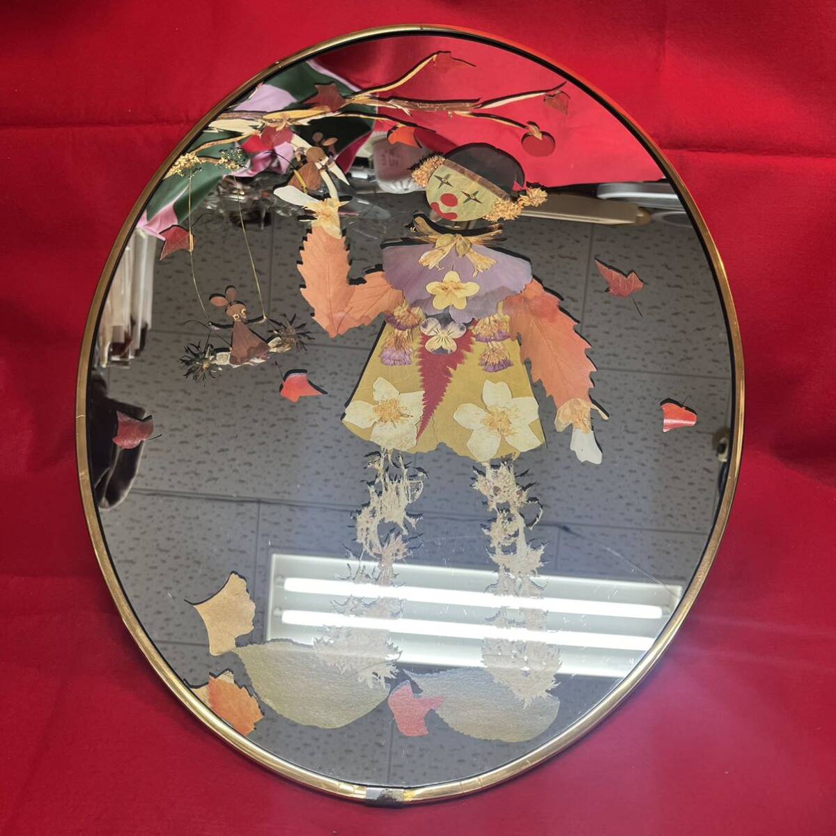 Yahoo!オークション - 美品 昭和レトロ ピエロ 壁掛 鏡 落ち葉 Yahoo!オークション - 美品 昭和レトロ ピエロ 壁掛 鏡 落ち葉