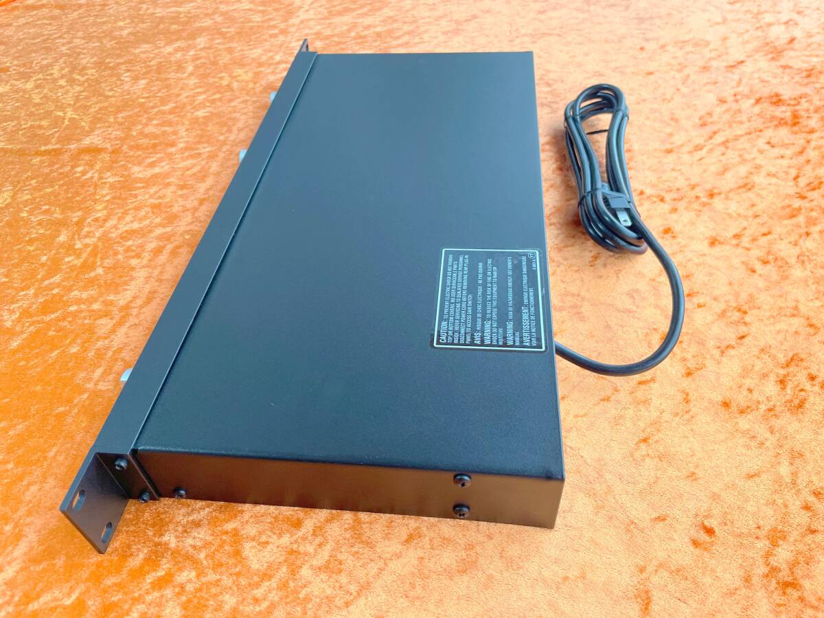  including carriage #AMCRON CROWN D-45 Crown professional power amplifier USA made 100V specification crack no domestic regular goods amk long D45# beautiful goods 
