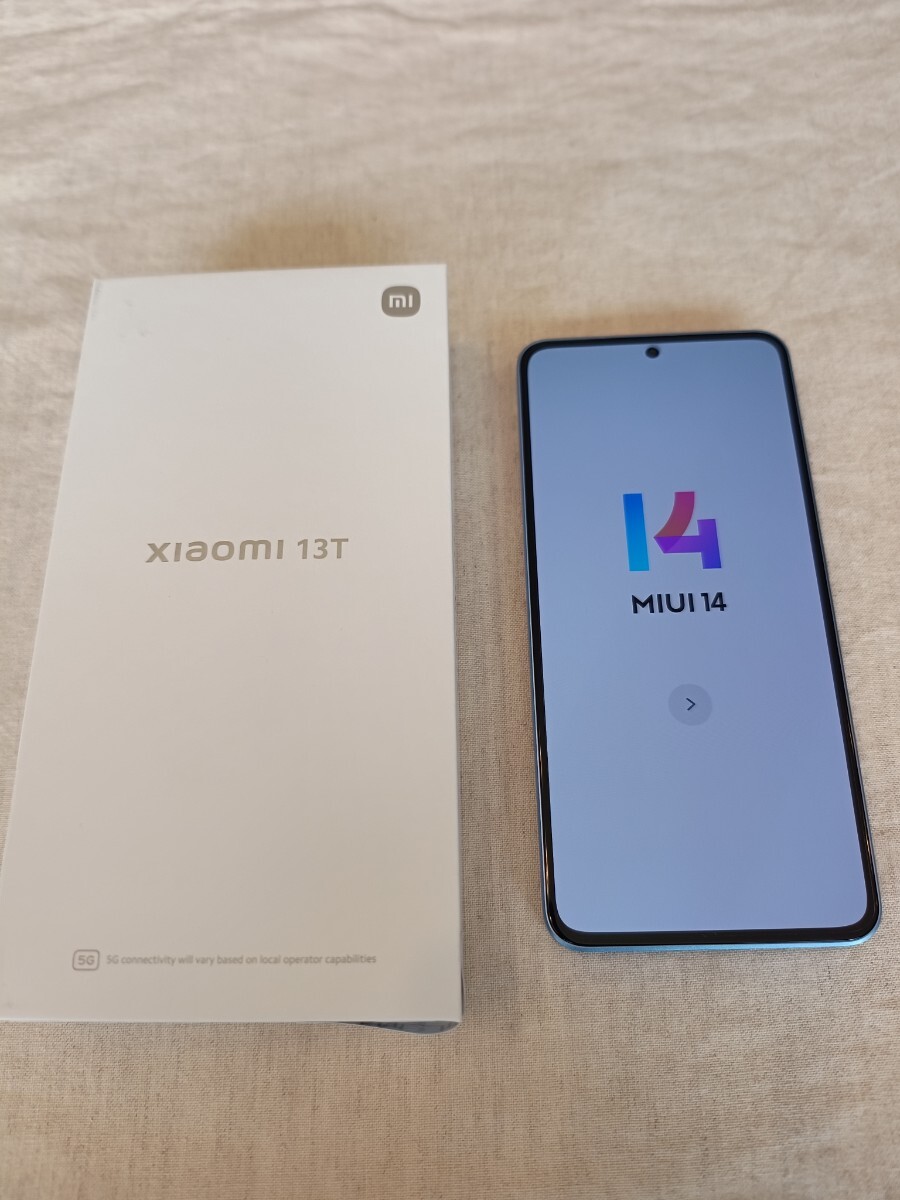 【送料無料】Xiaomi 13T UQ XIG04 アルパインブルー SIMロック解除済み
