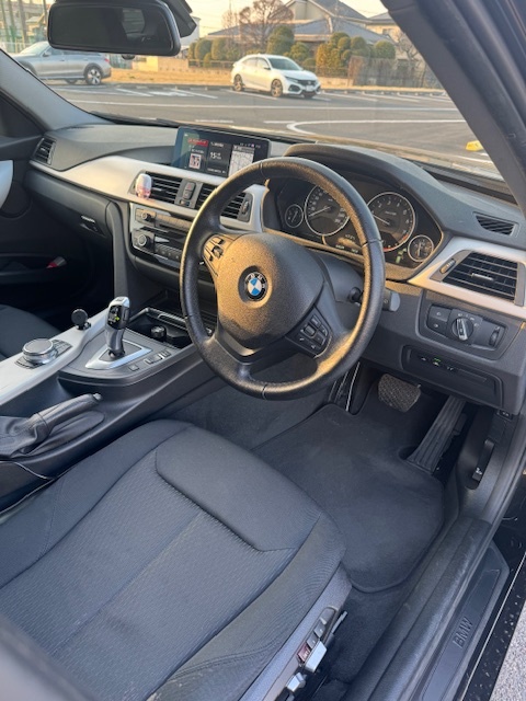 ★BMW 318i★黒★H30.10★程度良★の画像6