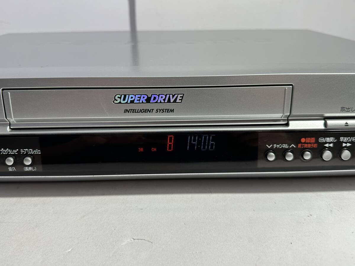 ★格安出品！！ Panasonic パナソニック 松下電器 NV-HX33G SUPER DRIVE VHS ビデオ DVD 一体型 プレーヤー シルバー 02年製 映像機器 G405の画像3