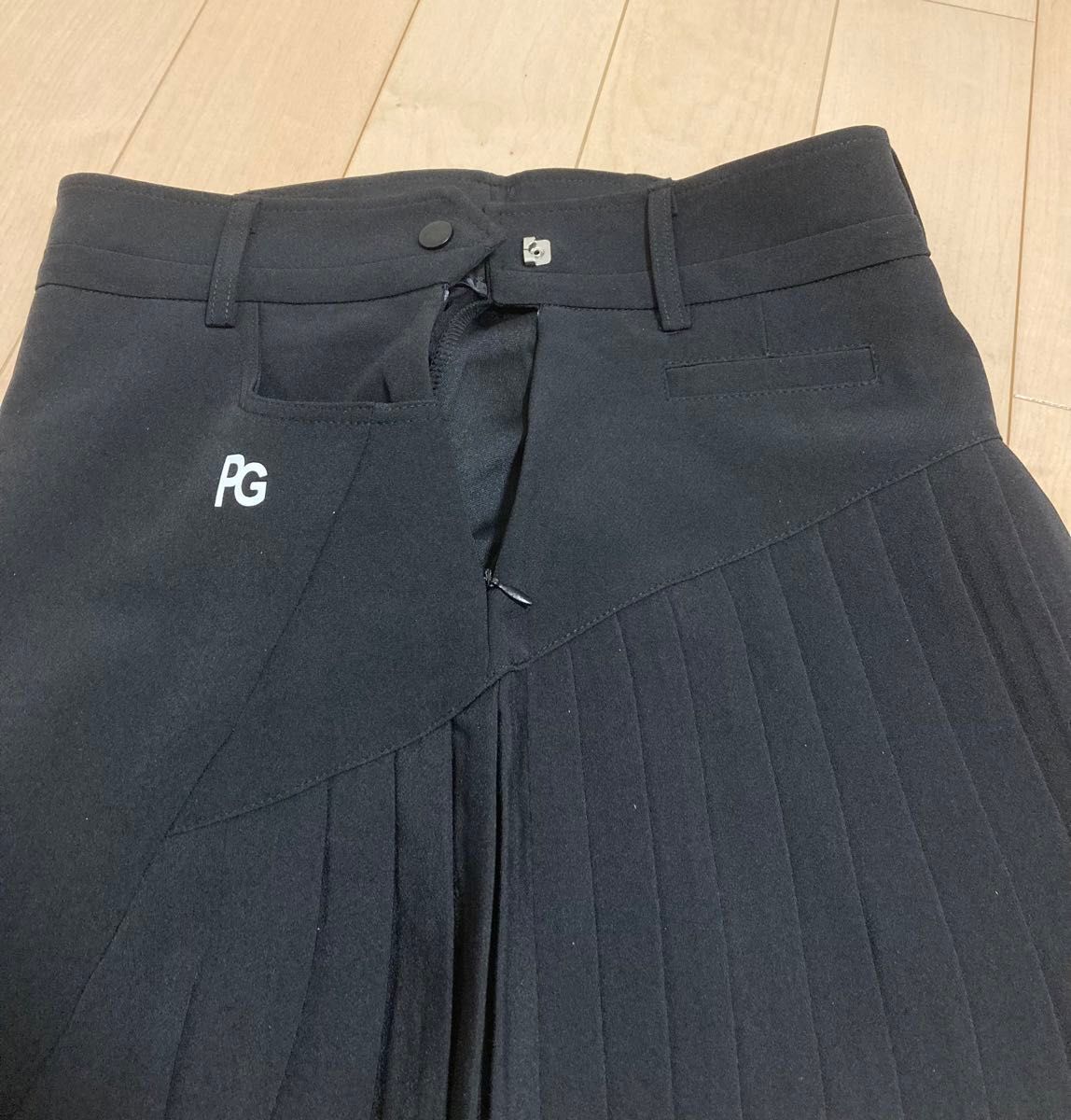 ゴルフウェア　スカート　パーリーゲイツ　ブラック　S M  L XL 4サイズ