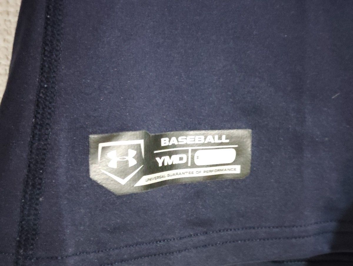 アンダーアーマー紺色長袖ハイネックアンダーシャツ ジュニアYMDサイズ コンプレッションUNDER ARMOUR 野球ベースボール