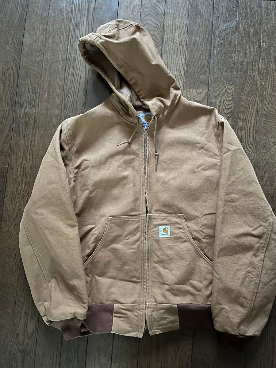 Carhartt レア 美品 日本未入荷 コラボアクティブジャケット Carhartt レア 美品 日本未入荷 コラボアクティブジャケット