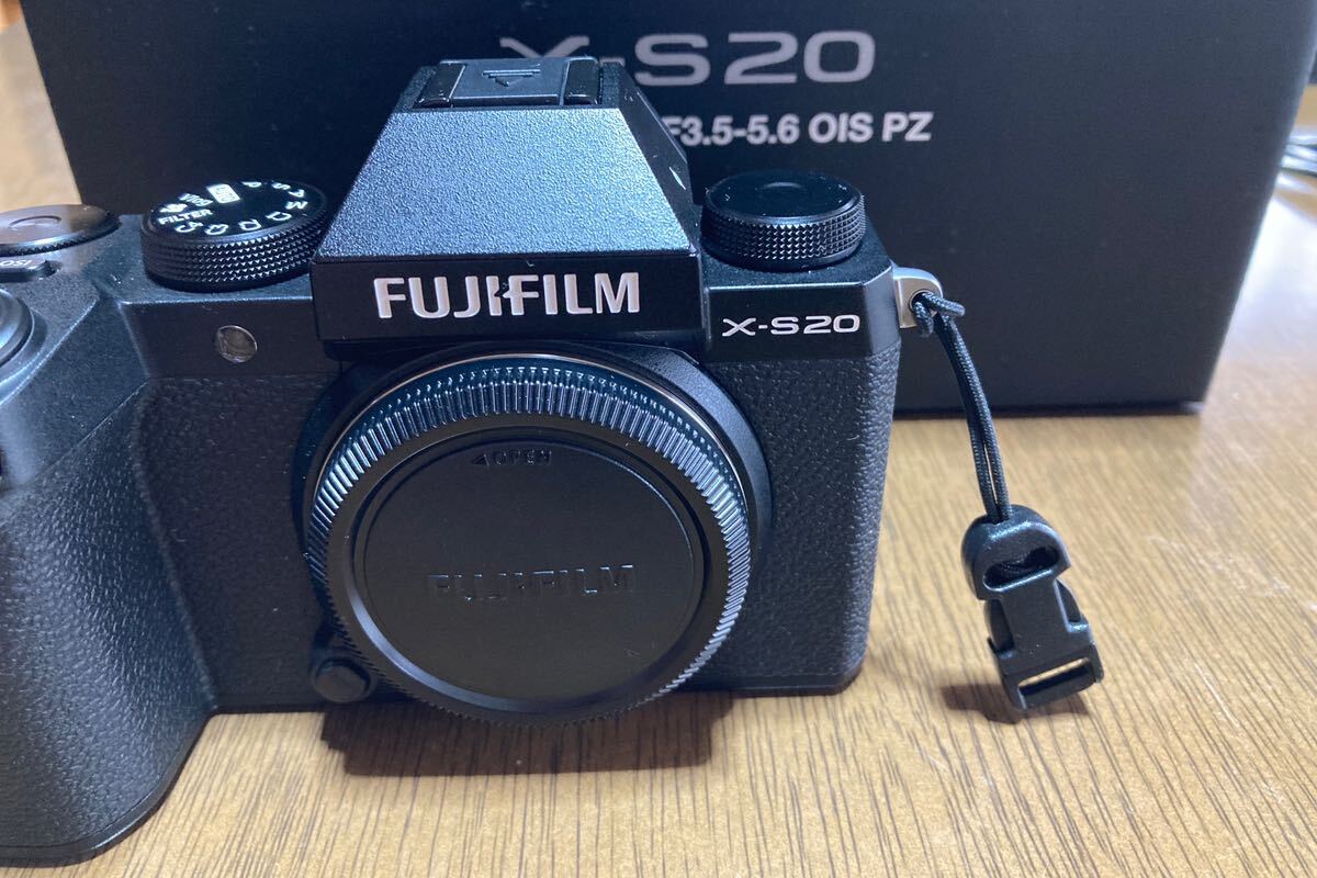 【24年1月購入】【保障期間内】富士フイルム FUJIFILM X-S20 美品_画像3