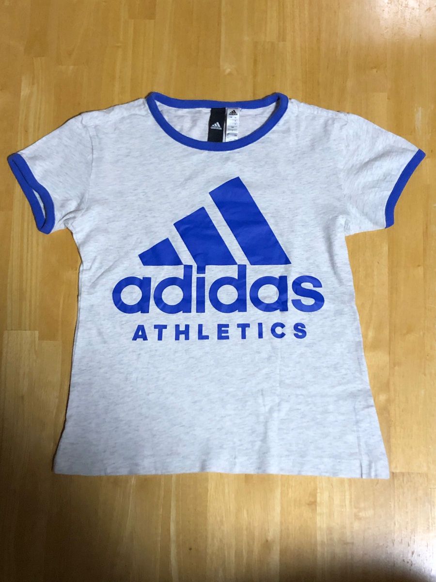 adidas アディダス　Kids 半袖Tシャツ